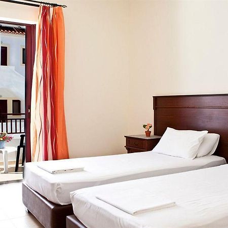 Laza Beach Inn Hotel Skála Екстериор снимка