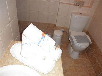 Laza Beach Inn Hotel Skála Екстериор снимка
