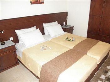 Laza Beach Inn Hotel Skála Екстериор снимка
